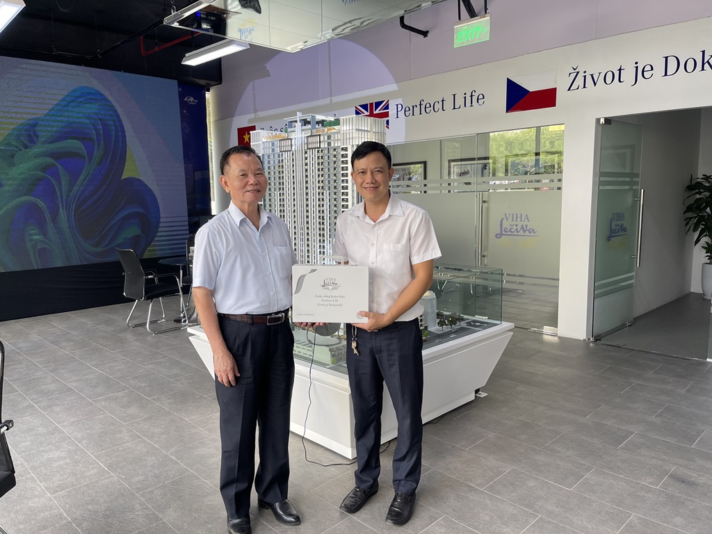 khách hàng mua căn hộ viha leciva